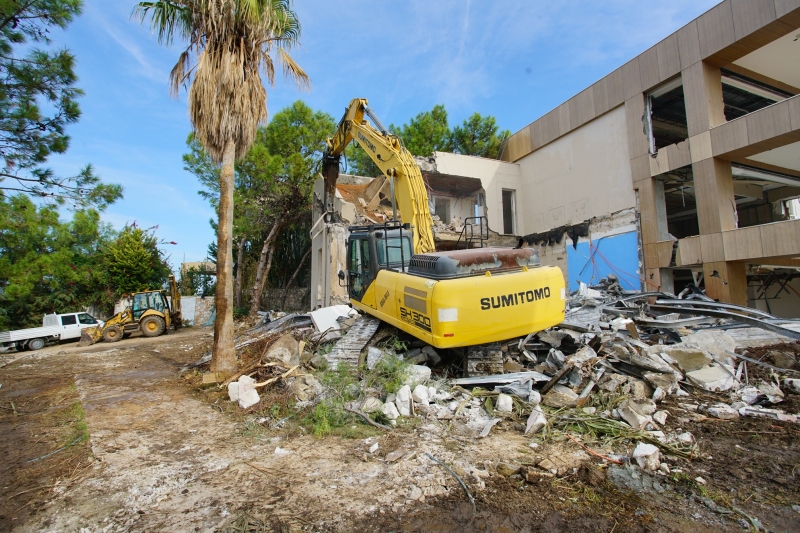 Hilton Hotel Demolition