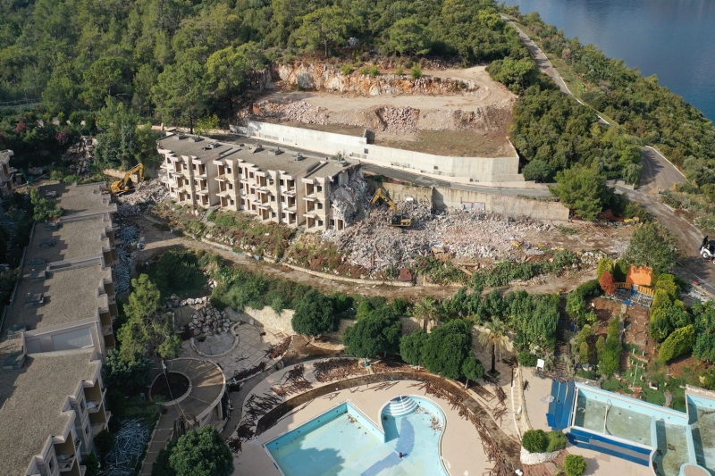 Hilton Hotel Yıkım