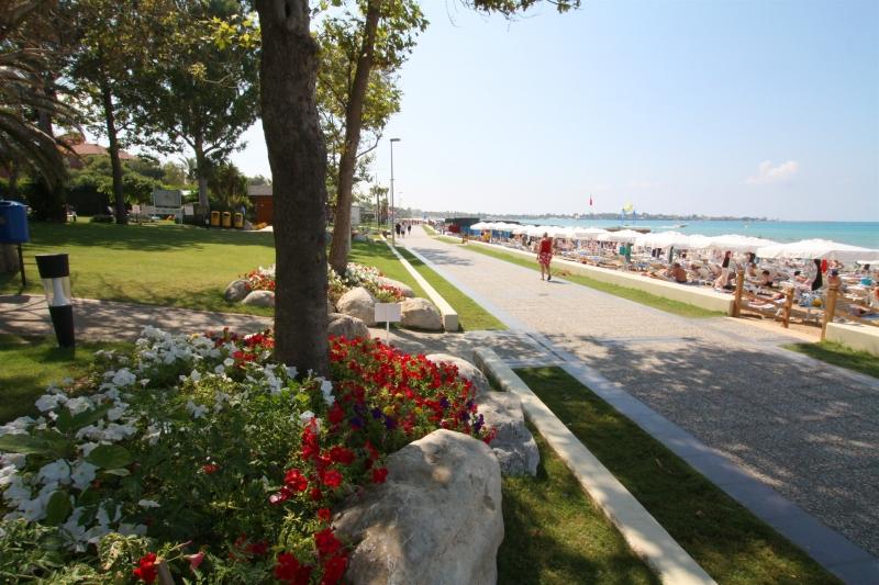 Side Beach Park