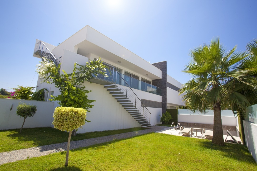 Roof Terrace Residence